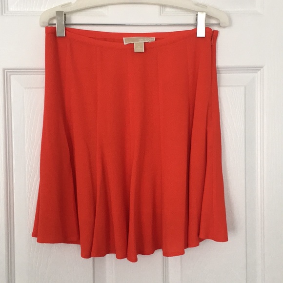 Michael Kors Flouncy Skirt and blouse Set - Picture 4 of 9